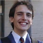 Laureato in filosofia diplomato al liceo classico offre lezioni di italiano, storia e filosofia in lingua inglese o italiana